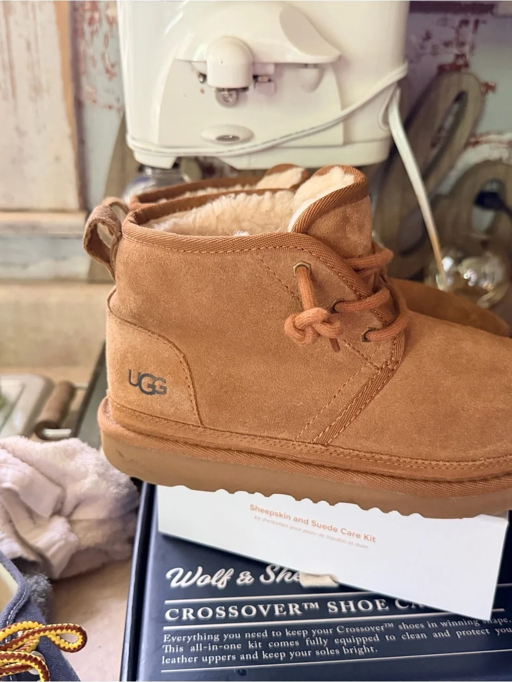 UGG Kids Chestnut Suede Faux-Shearling Lace-Up Boots